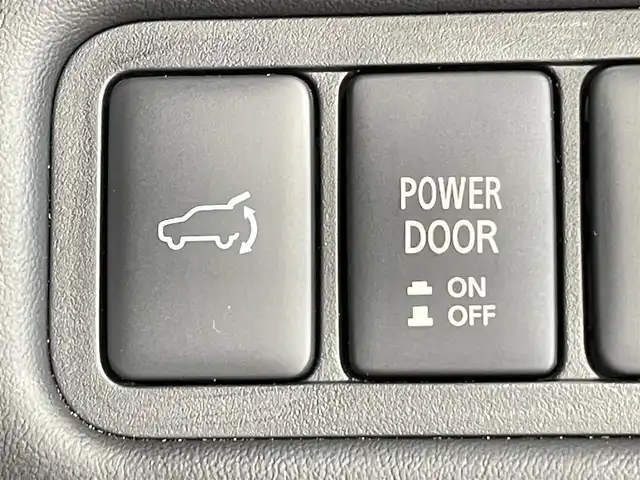 三菱 デリカＤ：５ シャモニー 千葉県 2024(令6)年 0.7万km パールⅡ 禁煙車/アルパイン11インチナビ/・EX11NX/・CD/DVD/BT/ACP/フルセグ/レーダークルーズコントロール/車線逸脱警報/両側パワースライドドア/パワーバックドア/全方位カメラ/ハーフレザーシート/D席パワーシート/前席シートヒーター/ステアリングヒーター/パドルシフト/電動パーキングブレーキ/ブレーキホールド/LEDヘッドライト/オートライト/オートハイビーム/スマートキー/ETC