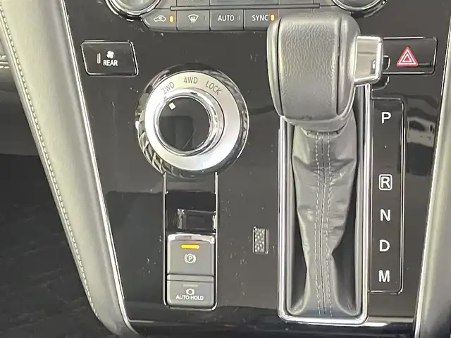 三菱 デリカＤ：５ シャモニー 千葉県 2024(令6)年 0.7万km パールⅡ 禁煙車/アルパイン11インチナビ/・EX11NX/・CD/DVD/BT/ACP/フルセグ/レーダークルーズコントロール/車線逸脱警報/両側パワースライドドア/パワーバックドア/全方位カメラ/ハーフレザーシート/D席パワーシート/前席シートヒーター/ステアリングヒーター/パドルシフト/電動パーキングブレーキ/ブレーキホールド/LEDヘッドライト/オートライト/オートハイビーム/スマートキー/ETC