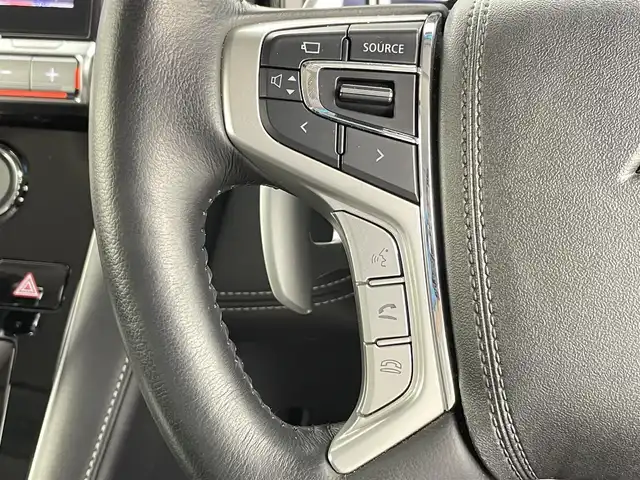 三菱 デリカＤ：５ シャモニー 千葉県 2024(令6)年 0.7万km パールⅡ 禁煙車/アルパイン11インチナビ/・EX11NX/・CD/DVD/BT/ACP/フルセグ/レーダークルーズコントロール/車線逸脱警報/両側パワースライドドア/パワーバックドア/全方位カメラ/ハーフレザーシート/D席パワーシート/前席シートヒーター/ステアリングヒーター/パドルシフト/電動パーキングブレーキ/ブレーキホールド/LEDヘッドライト/オートライト/オートハイビーム/スマートキー/ETC