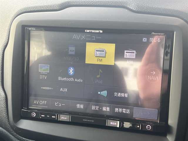 クライスラー・ジープ ジープ レネゲード リミテッド 鹿児島県 2017(平29)年 5.9万km ブラック 社外メモリナビ（AVIC-RL901）/・フルセグ/・Bluetooth接続/・CD/DVD/・AM/FM/・MSV（SD）/・USB/本革（ブラック）/パワーシート（運転席＋助手席）/シートヒーター（運転席＋助手席）/ステアリングヒーター/ルーフレール/アダプティブクルーズコントロール/衝突被害軽減システム/後コーナーセンサー/バックカメラ/ブラインドスポットモニター/キセノンヘッドライト/前後フォグランプ/オートライト