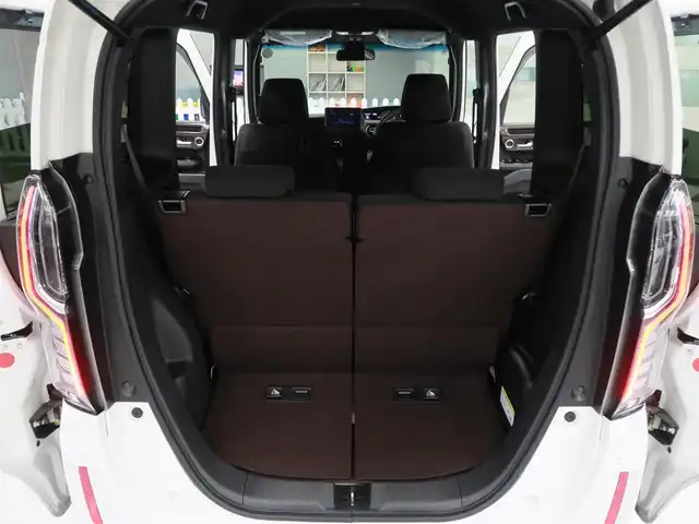 ホンダ Ｎ ＢＯＸ カスタム G L ホンダセンシング 千葉県 2018(平30)年 1.8万km プラチナホワイトパール 純正ナビ/・AM/FM/CD/DVD/Bluetooth/AUX/フルセグTV/バックカメラ /純正フロアマット/純正ドアバイザー/純正15インチAW/ビルトインETC/スマートキー×2本/レーダークルーズコントロール/レーンキープアシスト/衝突軽減ブレーキ/LEDヘッドライト/オートライト/パワースライドドア/取扱説明書/保証書