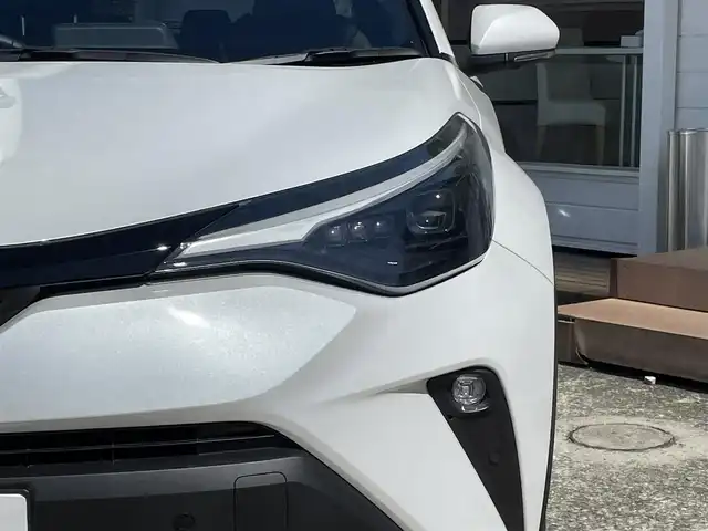 トヨタ Ｃ－ＨＲ G－T モード ネロ セーフティプラス 神奈川県 2022(令4)年 0.5万km プラチナホワイトパールマイカ ワンオーナー/純正メモリナビ/　（Bluetoorh・USB・Miracast）/ハーフレザーシート/前席シートヒーター/トヨタセーフティセンス/レーダークルーズコントロール/全方位モニター/ブラインドスポットモニター/ビルトインETC/LEDヘッドライト/LEDフォグライト/スマートキー×2/保証書/取扱説明書