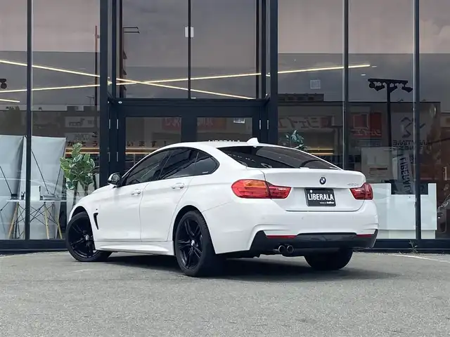 ＢＭＷ ４２０ｉ グランクーペ Mスポーツ 福岡県 2017(平29)年 8.2万km アルピンホワイトⅢ ACC/純正ナビ/バックカメラ/前席パワーシート/ブラインドスポット/ミラー型ETC/パドルシフト/オートライト/ドラレコ/保証書/取説/スペアキー