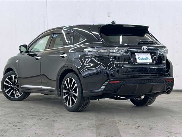 トヨタ ハリアー エレガンス G’s 道央・札幌 2015(平27)年 6.7万km ブラック /4WD//アルパイン９インチナビ：EX900/(AM/FM/TV/BT/CD/DVD)//フルセグテレビ//バックカメラ//ハーフレザーシート//G’s純正19インチアルミホイール//スマートキー//アイドリングストップ//運転席パワーシート//純正フロアマット//横滑り防止装置//カーテンエアバッグ//トヨタ純正ドアバイザー//MTモード付AT//ETC