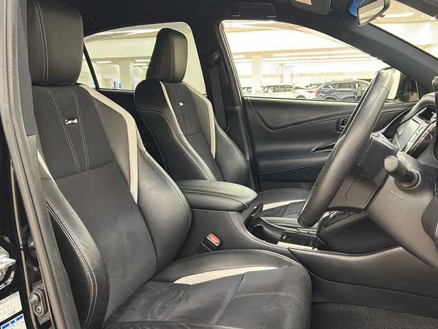 トヨタ ハリアー エレガンス G’s 道央・札幌 2015(平27)年 6.7万km ブラック /4WD//アルパイン９インチナビ：EX900/(AM/FM/TV/BT/CD/DVD)//フルセグテレビ//バックカメラ//ハーフレザーシート//G’s純正19インチアルミホイール//スマートキー//アイドリングストップ//運転席パワーシート//純正フロアマット//横滑り防止装置//カーテンエアバッグ//トヨタ純正ドアバイザー//MTモード付AT//ETC