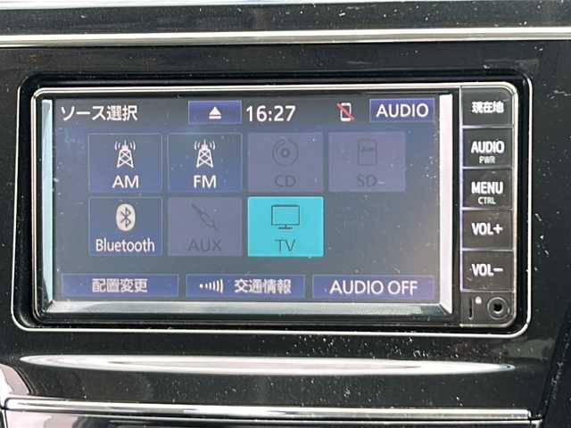 トヨタ プリウス α S ツーリングセレ GRスポーツ 富山県 2019(令1)年 3.6万km ホワイトパールクリスタルシャイン 純正SDナビ（型式：NSCN-W68）/フルセグ/バックカメラ/LEDヘッドライト/スマートキー/純正アルミ/電動格納ミラー/ウィンカーミラー/ビルトインETC/プッシュスタート/ステアリングスイッチ