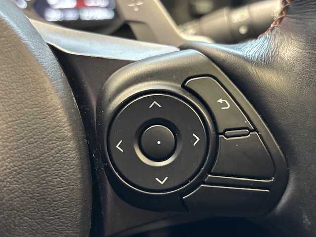 トヨタ ８６ GT ブリティッシュグリーンリミテッド 埼玉県 2019(令1)年 1.3万km Ｄグリーン 特別限定車/TRDエアロパーツ/純正SDナビ/　　CD/DVD/BT/フルセグ/バックカメラ/クルーズコントロール/LEDオートライト/ハーフレザーシート/シートヒーター/純正17インチアルミホイール　/ステアリングスイッチ/USBポート/スマートキー/ETC2.0/禁煙車