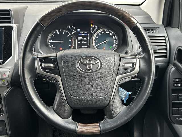 トヨタ ランドクルーザー プラド TX 埼玉県 2019(平31)年 4.7万km ブラック ワンオーナー/4WD/HDDナビ　ALPINE/（フルセグTV/AM/FM/BT）/サンルーフ/トヨタセーフティーセンス/・オートマチックハイビーム/・レーダークルーズコントロール/・レーンキープアシスト/コーナーセンサー前後/純正19インチAW/ルーフレール/ビルトインETC/ステアリングスイッチ/プッシュスタート/スマートキー/スペアキー1本/車両/ナビ取扱説明書/保証書