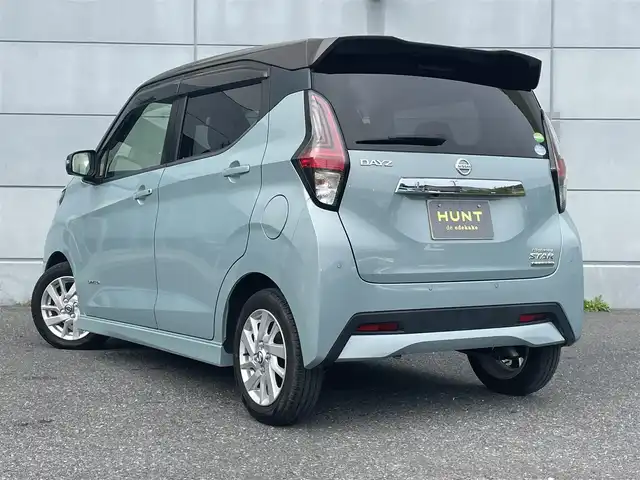 日産 デイズ ハイウェイスターX 千葉県 2019(令1)年 2.1万km アッシュブラウン/ソーダブルー 安全機能/・衝突軽減ブレーキ/レーンキープアシスト/・クリアランスソナー/オートハイビーム/・踏み間違い防止/社外メモリナビ(AVIC-RW900)/・フルセグ/BT/DVD/CD/バックカメラ/ステアリングスイッチ/ETC/LEDヘッドライト/オートライト/フォグライト/アイドリングストップ/スマートキー/プッシュスタート/フロアマット/純正14インチAW