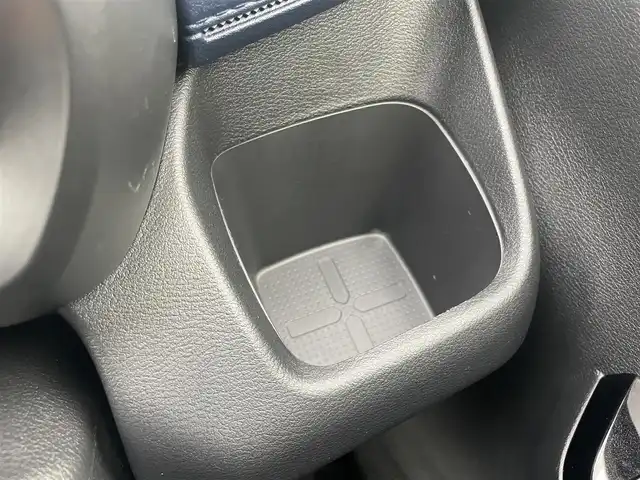 日産 デイズ ハイウェイスターX 千葉県 2019(令1)年 2.1万km アッシュブラウン/ソーダブルー 安全機能/・衝突軽減ブレーキ/レーンキープアシスト/・クリアランスソナー/オートハイビーム/・踏み間違い防止/社外メモリナビ(AVIC-RW900)/・フルセグ/BT/DVD/CD/バックカメラ/ステアリングスイッチ/ETC/LEDヘッドライト/オートライト/フォグライト/アイドリングストップ/スマートキー/プッシュスタート/フロアマット/純正14インチAW