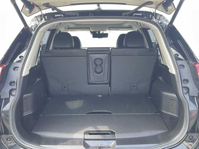 日産 エクストレイル 20X エクストリーマーX 三重県 2017(平29)年 2.4万km ダイヤモンドブラック 純正9型ナビ/サンルーフ/全周囲カメラ/純正ドライブレコーダー/純正デジタルインナーミラー/全席シートヒーター/電動リヤゲート/社外ETC/ステアリングリモコン/車線警報/衝突軽減ブレーキ/オートライト/アイドリングストップ/４WD/電動格納ミラー/禁煙車