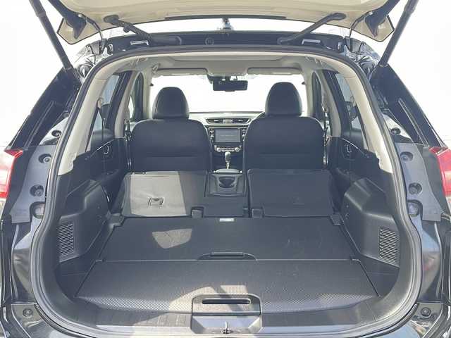 日産 エクストレイル 20X エクストリーマーX 三重県 2017(平29)年 2.4万km ダイヤモンドブラック 純正9型ナビ/サンルーフ/全周囲カメラ/純正ドライブレコーダー/純正デジタルインナーミラー/全席シートヒーター/電動リヤゲート/社外ETC/ステアリングリモコン/車線警報/衝突軽減ブレーキ/オートライト/アイドリングストップ/４WD/電動格納ミラー/禁煙車