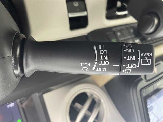 ホンダ Ｎ ＢＯＸ 富山県 2025(令7)年 0.2万km プラチナホワイトパール 純正8型ナビ（AM/FM/BT/USB/フルセグ）/バックカメラ/ETC/片側パワースライドドア/シートヒーター/衝突被害軽減システム/レーダークルーズコントロール/レーンキープアシスト/コーナーセンサー/横滑り防止装置/オートLEDライト/純正フロアマット/オートホールド付電子パーキング/ステアリングスイッチ/スマートキー/スペアキー