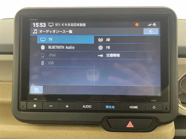 ホンダ Ｎ ＢＯＸ 富山県 2025(令7)年 0.2万km プラチナホワイトパール 純正8型ナビ（AM/FM/BT/USB/フルセグ）/バックカメラ/ETC/片側パワースライドドア/シートヒーター/衝突被害軽減システム/レーダークルーズコントロール/レーンキープアシスト/コーナーセンサー/横滑り防止装置/オートLEDライト/純正フロアマット/オートホールド付電子パーキング/ステアリングスイッチ/スマートキー/スペアキー