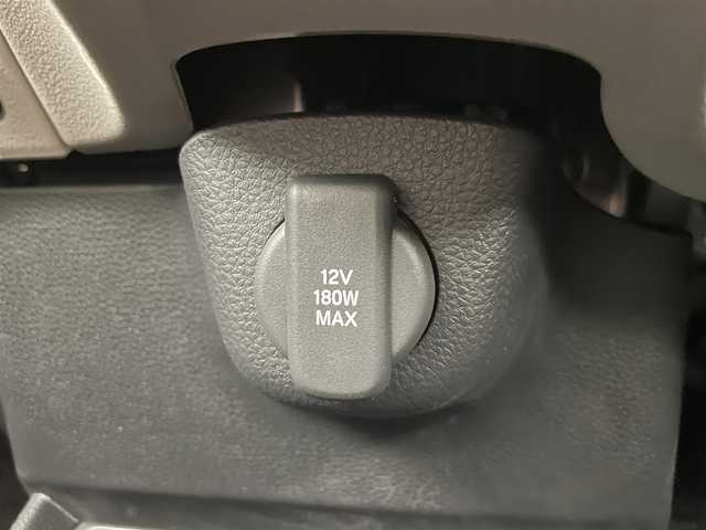 ホンダ Ｎ ＢＯＸ 富山県 2025(令7)年 0.2万km プラチナホワイトパール 純正8型ナビ（AM/FM/BT/USB/フルセグ）/バックカメラ/ETC/片側パワースライドドア/シートヒーター/衝突被害軽減システム/レーダークルーズコントロール/レーンキープアシスト/コーナーセンサー/横滑り防止装置/オートLEDライト/純正フロアマット/オートホールド付電子パーキング/ステアリングスイッチ/スマートキー/スペアキー