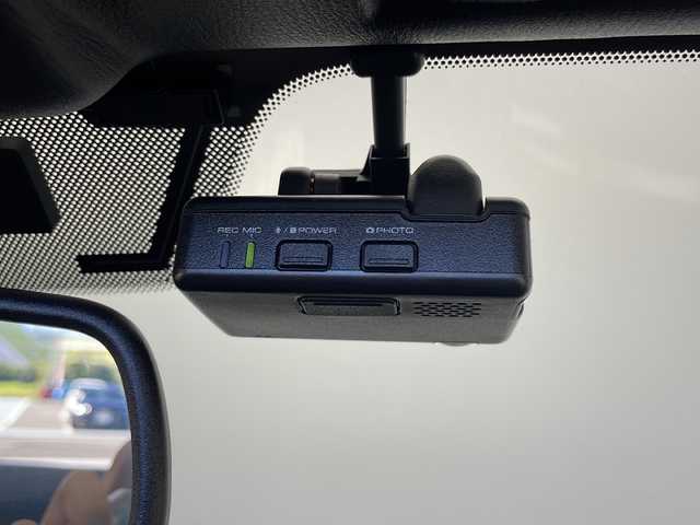 マツダ ロードスター RS 愛知県 2022(令4)年 1.8万km プラチナクォーツメタリック 衝突軽減システム/純正ナビ SDカードなし/クルーズコントロール/シートヒーター/フルセグ/CD DVD/Bluetooth/バックカメラ/コーナーセンサー/純正アルミホイール/LEDヘッドライト/ドライブレコーダー/ETC/ステアリングスイッチ/スマートキー/プッシュスタート