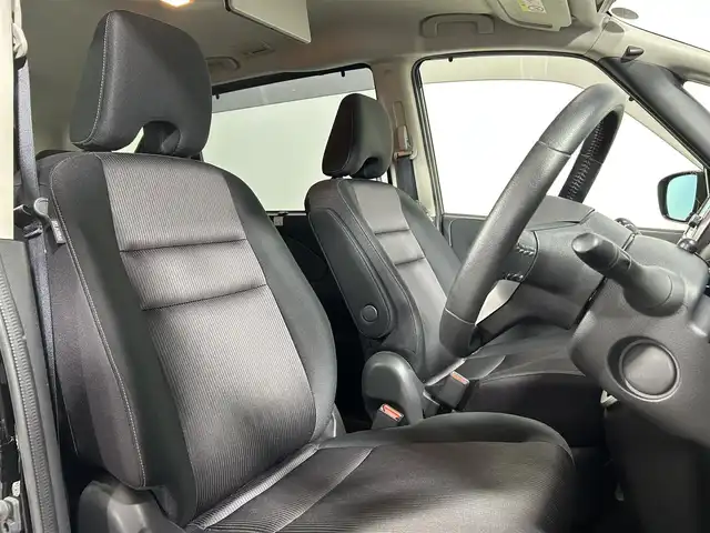 日産 セレナ ハイウェイスター 大阪府 2017(平29)年 2.9万km ダイヤモンドブラック ProPILOT 純正9incナビTV 360カメラ 後席モニター デジタルインナーミラー ハンズフリー両側パワースライドドア 衝突軽減 レーダーC クリアランスソナー パークアシスト ドラレコ