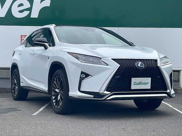 レクサス ＲＸ 450h Fスポーツ 福島県 2016(平28)年 7.2万km ホワイトノーヴァガラスフレーク レクサスセーフティセンス/・プリクラッシュセーフティ/・レーダークルーズコントロール/・車線逸脱警報装置/・アダプティブハイビーム/・コーナーセンサー/・BSM/純正ナビ/・フルセグTV/CD/DVD/BT/AUX/USB/FM/AM/・バックカメラ/・アラウンドビューモニター/ビルトインETC2.0/前後ドラレコ/・型番：ZDR048/レザーシート/・D+N席パワーシート/・シートヒーター/・エアシート/・メモリーシート/革張りステアリング/・ステアリングスイッチ/・パドルシフト/・ステアリングヒーター/サンルーフ/電動リアゲート/ヘッドアップディスプレイ/電子パーキング/・オートブレーキホールド/電動格納ミラー/・ウィンカーミラー/・オートミラー/プッシュスタート/・スマートキー/・スペアキー1本/LEDヘッドライト/・フォグランプ/・オートライト/純正フロアマット/ルーフレール