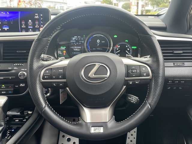 レクサス ＲＸ 450h Fスポーツ 福島県 2016(平28)年 7.2万km ホワイトノーヴァガラスフレーク レクサスセーフティセンス/・プリクラッシュセーフティ/・レーダークルーズコントロール/・車線逸脱警報装置/・アダプティブハイビーム/・コーナーセンサー/・BSM/純正ナビ/・フルセグTV/CD/DVD/BT/AUX/USB/FM/AM/・バックカメラ/・アラウンドビューモニター/ビルトインETC2.0/前後ドラレコ/・型番：ZDR048/レザーシート/・D+N席パワーシート/・シートヒーター/・エアシート/・メモリーシート/革張りステアリング/・ステアリングスイッチ/・パドルシフト/・ステアリングヒーター/サンルーフ/電動リアゲート/ヘッドアップディスプレイ/電子パーキング/・オートブレーキホールド/電動格納ミラー/・ウィンカーミラー/・オートミラー/プッシュスタート/・スマートキー/・スペアキー1本/LEDヘッドライト/・フォグランプ/・オートライト/純正フロアマット/ルーフレール