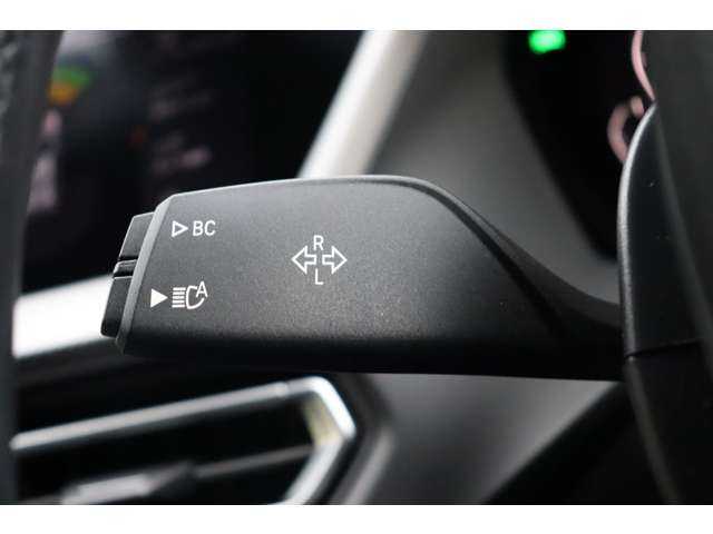 ＢＭＷ １１８ｉ Mスポーツ 大分県 2021(令3)年 2.9万km アルピンホワイトⅢ インテリジェントセーフティ/アダプティブクルーズコントロール/ブラインドスポットモニター/サンルーフ/純正ナビ/ＣａｒＰｌａｙ/Bluetooth/社外ＴＶ/ワイヤレス充電/バックカメラ/黒革/パワーシート/シートヒーター/ＬＥＤヘッドライト/オートハイビーム/純正１８インチＡＷ/ミラー一体型ＥＴＣ/純正ドライブレコーダー