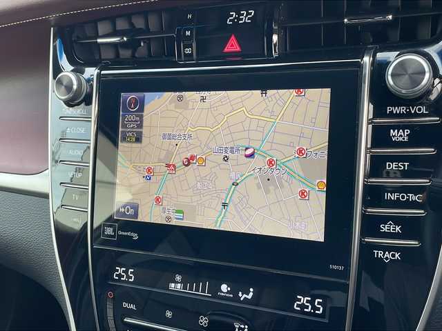 トヨタ ハリアー ハイブリッド プレミアム アドバンスドP 三重県 2015(平27)年 11.9万km ホワイトパールクリスタルシャイン 純正メーカーOPナビ/CD/DVD/フルセグTV/Bluetooth/AUX/全方位カメラ/JBLサウンド/革調シートカバー/D席パワーシート/前後ドライブレコーダー/レーンディパーチャーアラート/インテリジェントクリアランスソナー/プリクラッシュセーフティ/クルーズコントロール/パワーバックドア/純正フロアマット/ドアバイザー/プッシュスタート/純正ラゲッジマット/純正18インチアルミ