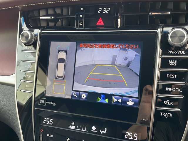 トヨタ ハリアー ハイブリッド プレミアム アドバンスドP 三重県 2015(平27)年 11.9万km ホワイトパールクリスタルシャイン 純正メーカーOPナビ/CD/DVD/フルセグTV/Bluetooth/AUX/全方位カメラ/JBLサウンド/革調シートカバー/D席パワーシート/前後ドライブレコーダー/レーンディパーチャーアラート/インテリジェントクリアランスソナー/プリクラッシュセーフティ/クルーズコントロール/パワーバックドア/純正フロアマット/ドアバイザー/プッシュスタート/純正ラゲッジマット/純正18インチアルミ