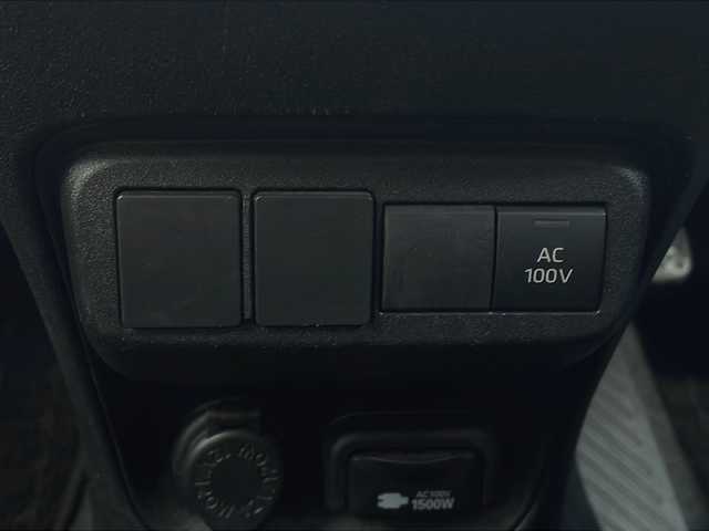 トヨタ シエンタ ハイブリッド Z 神奈川県 2023(令5)年 1万km プレシャスホワイトパール ワンオーナー/純正ディスプレイオーディオ/(FM/AM/CD/DVD/BT/USB/Miracast)/バックカメラ/フリップダウンモニター/両側パワースライドドア/レーダークルーズコントロール/ETC/レーンキープアシスト/BSM/スペアキー/衝突被害軽減ブレーキ/純正AW