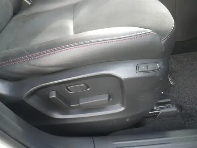 マツダ ＣＸ－８ XD ブラックトーンエディション 神奈川県 2022(令4)年 3.7万km スノーフレイクホワイトパールマイカ 4WD/メーカーOPルーフレール/メーカーOPサイドシルプロテクター/純正SDナビ　フルセグTV/（Bluetooth/USBx2/スマートフォン連携）/360°ビューモニター/クリアランスソナー/パワーバックドア/レーダークルーズ/ハーフレザーシート/前席/2列目シートヒーター/前席パワーシート（運転席メモリー付）/純正前後ドライブレコーダー/ステアリングヒーター/アドバンスドスマートシティブレーキ/ブラインドスポット/スマートブレーキサポート/レーンキープアシスト/アダプティブLEDヘッドランプ/アクティブドライビングディスプレイ/交通標識認識システム/ドライバーアテンションアラート/車線逸脱警報システム/ワイヤレス充電器/2列目3列目USB充電端子/アドバンストキーx2/リアドアサンシェード/ETC/取説書/保証書/点検記録（全てマツダディーラーで実施）/  R4/12　R5/9  R6/2/ R6/8  R7/2