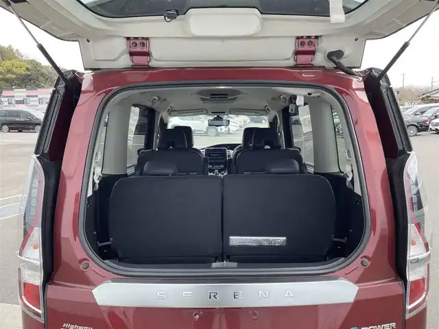 日産 セレナ e－パワー ハイウェイスター G 愛媛県 2019(令1)年 4.8万km マルーンレッド 2トーン 純正ナビ/(Bluetooth/CD/SD/DVD/USB/AUX/フルセグ)/プロパイロット/ビルトインETC/アラウンドビューカメラ/デジタルインナーミラー/前方ドライブレコーダー/フリップダウンモニター/純正15インチアルミホイール/レーンキープアシスト/オートライト/オートマチックハイビーム/レザーシート/シートヒーター/ステアリングヒーター/プッシュスタート/スマートキー/LEDヘッドライト/フォグランプ/電動パーキングホールド/オートブレーキホールド/横滑り防止装置/盗難防止装置/衝突被害軽減ブレーキ/純正ドアバイザー/純正フロアマット/電動格納ミラー/リアロールサンシェード