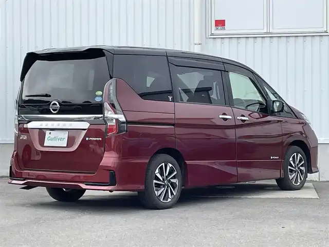 日産 セレナ e－パワー ハイウェイスター G 愛媛県 2019(令1)年 4.8万km マルーンレッド 2トーン 純正ナビ/(Bluetooth/CD/SD/DVD/USB/AUX/フルセグ)/プロパイロット/ビルトインETC/アラウンドビューカメラ/デジタルインナーミラー/前方ドライブレコーダー/フリップダウンモニター/純正15インチアルミホイール/レーンキープアシスト/オートライト/オートマチックハイビーム/レザーシート/シートヒーター/ステアリングヒーター/プッシュスタート/スマートキー/LEDヘッドライト/フォグランプ/電動パーキングホールド/オートブレーキホールド/横滑り防止装置/盗難防止装置/衝突被害軽減ブレーキ/純正ドアバイザー/純正フロアマット/電動格納ミラー/リアロールサンシェード