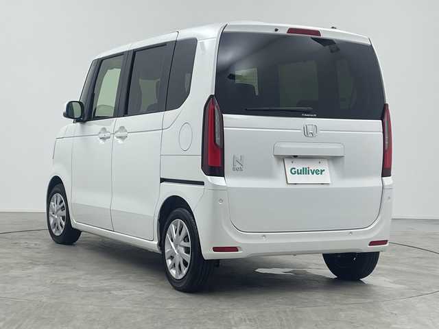ホンダ Ｎ ＢＯＸ 三重県 2025(令7)年 0.4万km プラチナホワイトパール 禁煙車/純正8インチメモリーナビ/バックカメラ/オートAC/ECON/電子サイドブレーキ/ブレーキオートホールド/ステアリングスイッチ/ホンダセンシング　/●衝突軽減ブレーキ（CMBS）/●先行車発進お知らせ機能/●歩行者事故低減ステアリング/●路外逸脱抑制機能/●標識認識機能/●渋滞追従機能付アダプティブクルーズコントロール（ACC）/●車線維持支援システム（LKAS）/●誤発進抑制機能/●後方誤発進抑制機能/●近距離衝突軽減ブレーキ/●急アクセル抑制機能/●パーキングセンサーシステム/●オートハイビーム/前席シートヒーター　/片側パワースライドドア　/ＥＴＣ　/ＬＥＤ/サイド/カーテンエアバッグ