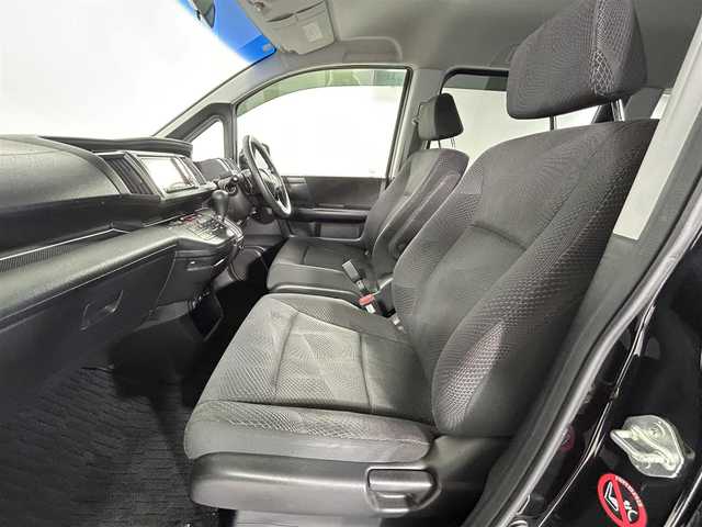 ホンダ ステップワゴン スパーダ Z 佐賀県 2010(平22)年 14.7万km プレミアムブラキッシュパール 純正7インチナビ/CD/DVD/MSV/バックカメラ /ビルトインETC/両側パワースライドドア/パドルシフト/純正16インチアルミホイール/純正フロアマット/HIDライト/フォグライト /オートライト/スマートキー/スペアキー