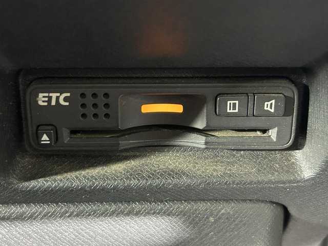 ホンダ ステップワゴン スパーダ Z 佐賀県 2010(平22)年 14.7万km プレミアムブラキッシュパール 純正7インチナビ/CD/DVD/MSV/バックカメラ /ビルトインETC/両側パワースライドドア/パドルシフト/純正16インチアルミホイール/純正フロアマット/HIDライト/フォグライト /オートライト/スマートキー/スペアキー