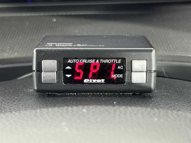 ホンダ ステップワゴン スパーダ Z 佐賀県 2010(平22)年 14.7万km プレミアムブラキッシュパール 純正7インチナビ/CD/DVD/MSV/バックカメラ /ビルトインETC/両側パワースライドドア/パドルシフト/純正16インチアルミホイール/純正フロアマット/HIDライト/フォグライト /オートライト/スマートキー/スペアキー