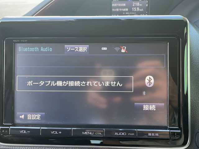 トヨタ ノア ハイブリッド G 大阪府 2016(平28)年 4万km ボルドーマイカメタリック ワンオーナー/純正メモリナビ/・AM/FM/CD/DVD/Bluetooth/・フルセグテレビ/ETC/ドライブレコーダー/クルーズコントロール/衝突軽減ブレーキ/レーンキープアシスト/横滑り防止装置/盗難防止装置/両側パワースライド/コーナーセンサー/シートヒーター（D席+N席）/LEDヘッドライト/オートマチックハイビーム/オートライト/オートエアコン/プッシュスタートボタン/スマートキー×2/ステアリングリモコン/革巻きステアリング/純正15インチアルミホイール/12V充電器/純正フロアマット/ドアバイザー/保証書/取扱説明書