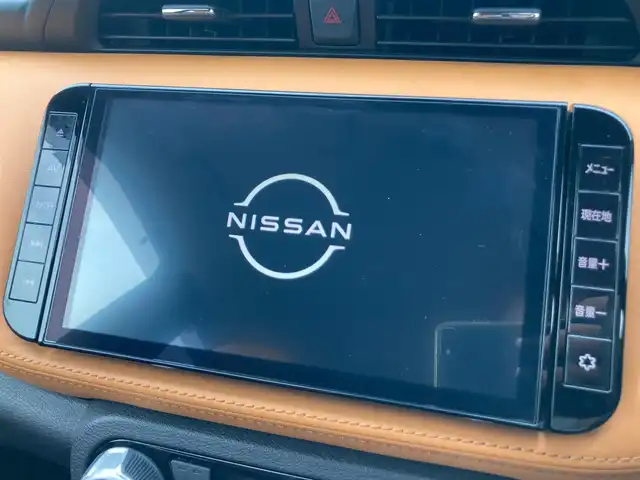 日産 キックス X ツートーンインテリアED 静岡県 2020(令2)年 4.4万km ラディアントレッド インテリジェントエマージェンシーブレーキ/日産オリジナル９型ナビ（MM320D-L）/　AM FM CD DVD　Bluetooth SD　MUSICSTOCKER/フルセグTV/ナビ連動ドライブレコーダー（DH5-D）/アラウンドビューモニター/側方支援/前席シートヒーター/電動パーキングブレーキ/オートブレーキホールド/ステアリングヒーター/デジタルインナーミラー/LEDヘッドライト/充電用USBポート×2/インテリキー×2本/ETC/プロパイロット
