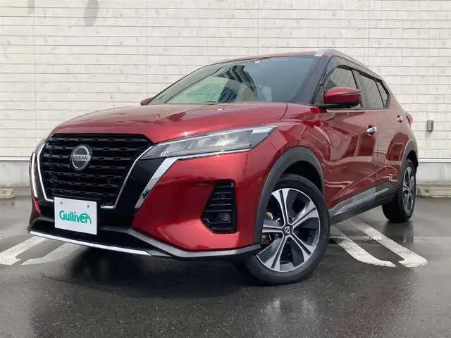 日産 キックス X ツートーンインテリアED 静岡県 2020(令2)年 4.4万km ラディアントレッド インテリジェントエマージェンシーブレーキ/日産オリジナル９型ナビ（MM320D-L）/　AM FM CD DVD　Bluetooth SD　MUSICSTOCKER/フルセグTV/ナビ連動ドライブレコーダー（DH5-D）/アラウンドビューモニター/側方支援/前席シートヒーター/電動パーキングブレーキ/オートブレーキホールド/ステアリングヒーター/デジタルインナーミラー/LEDヘッドライト/充電用USBポート×2/インテリキー×2本/ETC/プロパイロット