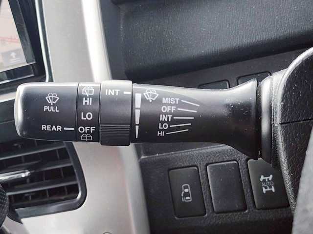 トヨタ ノア Si 岩手県 2011(平23)年 11.5万km ブラック 社外メモリナビ/Bluetooth/CD/フルセグTV/フリップダウンモニター/ETC/純正フロアマット/プッシュスタート/オートライト