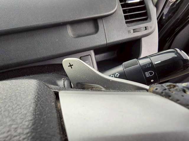 トヨタ ノア Si 岩手県 2011(平23)年 11.5万km ブラック 社外メモリナビ/Bluetooth/CD/フルセグTV/フリップダウンモニター/ETC/純正フロアマット/プッシュスタート/オートライト