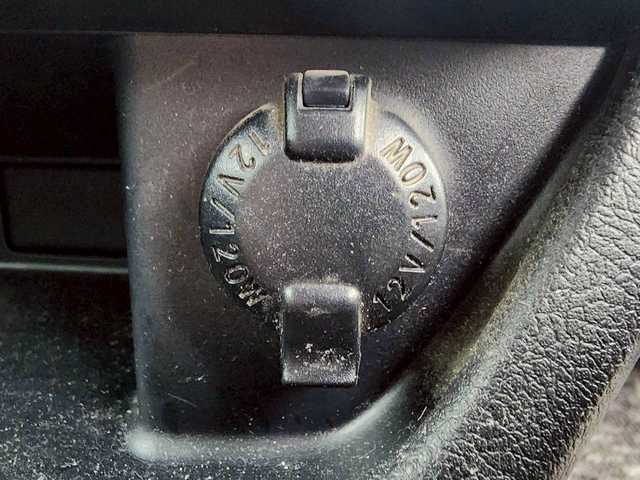 トヨタ ノア Si 岩手県 2011(平23)年 11.5万km ブラック 社外メモリナビ/Bluetooth/CD/フルセグTV/フリップダウンモニター/ETC/純正フロアマット/プッシュスタート/オートライト