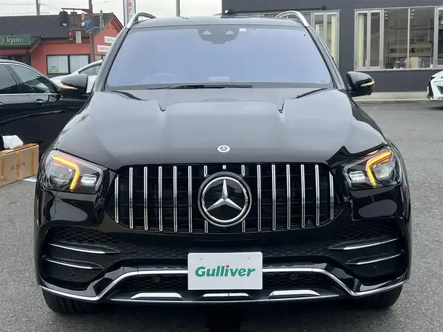 メルセデス・ベンツ Ｍ・ベンツ ＧＬＥ４００ｄ 4MATIC スポーツ 京都府 2023(令5)年 1.3万km オブシディアンブラック  キーレスゴー/ 4WD/ ディーゼルツインターボ/ パノラミックスライディングルーフ/ レーダーセーフティパッケージ/ ブルメスターサラウンドサウンドシステム/ 黒本革シート/・　前席・２列目席シートヒーター/・　前席シートベンチレーター/・　前席・２列目パワーシート/ 12.3インチコックピットディスプレイ/・　ヘッドアップディスプレイ/ 12.3インチワイドディスプレイ/・　全方位カメラ/・　車載ナビ/・　フルセグTV/BTオーディオ/ アルパイン後席ヘッドレストモニター２個/ アルパインデジタルインナーミラー型ドラレコ/  ETC2.0/ 革巻ステアリング/ パドルシフト/  パワーバックドア・フットトランクオープナー/ ルーフレール/ サイドステップ/ 純正20インチアルミ/ スペアキー/ 新車時保証/ 車両取説