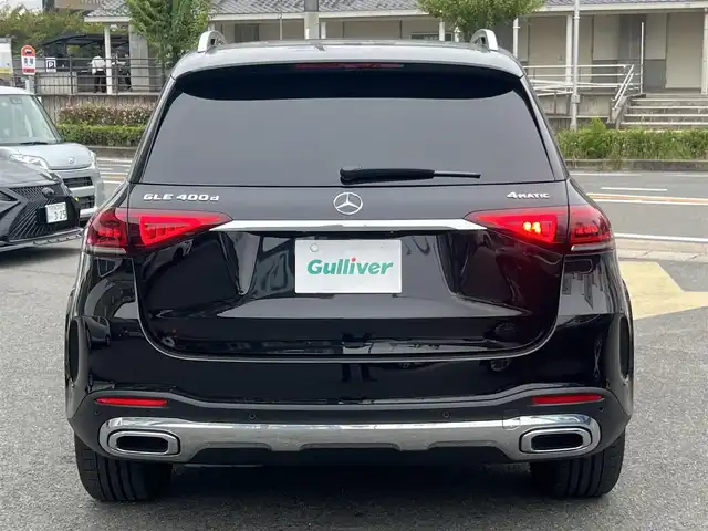 メルセデス・ベンツ Ｍ・ベンツ ＧＬＥ４００ｄ 4MATIC スポーツ 京都府 2023(令5)年 1.3万km オブシディアンブラック  キーレスゴー/ 4WD/ ディーゼルツインターボ/ パノラミックスライディングルーフ/ レーダーセーフティパッケージ/ ブルメスターサラウンドサウンドシステム/ 黒本革シート/・　前席・２列目席シートヒーター/・　前席シートベンチレーター/・　前席・２列目パワーシート/ 12.3インチコックピットディスプレイ/・　ヘッドアップディスプレイ/ 12.3インチワイドディスプレイ/・　全方位カメラ/・　車載ナビ/・　フルセグTV/BTオーディオ/ アルパイン後席ヘッドレストモニター２個/ アルパインデジタルインナーミラー型ドラレコ/  ETC2.0/ 革巻ステアリング/ パドルシフト/  パワーバックドア・フットトランクオープナー/ ルーフレール/ サイドステップ/ 純正20インチアルミ/ スペアキー/ 新車時保証/ 車両取説