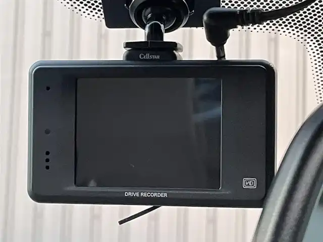 ＢＭＷ Ｘ１ xDrive 20i Xライン 青森県 2016(平28)年 5.5万km 茶 純正HDDナビ/(CD/DVD/Bluetooth/AM/FM)/USB入力端子/バックカメラ/電動パノラマサンルーフ/ドライビングアシスト/・車線逸脱警報システム/・衝突回避/・衝突軽減ブレーキ/パーキングアシスト/クルーズコントロール/LEDヘッドライト/オートライト/レザーシート/シートヒーター/パークディスタンスコントロール/純正19インチAW/オートマチックデールゲート/ドライブレコーダー/ミラー一体型ETC/ルーフレール/スマートキー/スペアキー/純正フロアマット/チェスナットブロンズカラー(C29)