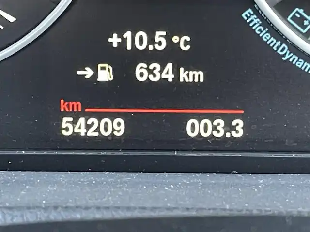 ＢＭＷ Ｘ１ xDrive 20i Xライン 青森県 2016(平28)年 5.5万km 茶 純正HDDナビ/(CD/DVD/Bluetooth/AM/FM)/USB入力端子/バックカメラ/電動パノラマサンルーフ/ドライビングアシスト/・車線逸脱警報システム/・衝突回避/・衝突軽減ブレーキ/パーキングアシスト/クルーズコントロール/LEDヘッドライト/オートライト/レザーシート/シートヒーター/パークディスタンスコントロール/純正19インチAW/オートマチックデールゲート/ドライブレコーダー/ミラー一体型ETC/ルーフレール/スマートキー/スペアキー/純正フロアマット/チェスナットブロンズカラー(C29)