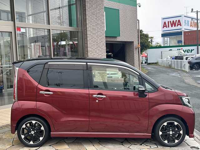 ダイハツ ムーヴ カスタム RS ハイパー SAⅡ 静岡県 2016(平28)年 3.8万km ブラックマイカメタリック/ファイアークォーツレッドメタリック 2トーン 純正ナビ/（Bluetooth／CD／DVD／USB／フルセグTV）/ハーフレザー/ターボ/バックカメラ/ETC/運転席シートヒーター/ベンチシート/LED/オートライト/コーナーセンサー（後ろのみ）/レーンキープアシスト/衝突被害軽減システム/純正アルミホイール/プッシュスタート/スマートキー