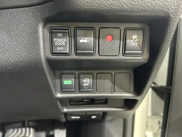 日産 エクストレイル 20Xi 愛媛県 2018(平30)年 3万km ブリリアントホワイトパール ・プロパイロット/・純正メモリーナビ/・フルセグテレビ/Bluetooth/USB/・アラウンドビューモニター/・デジタルインナーミラー/・カプロンシート/・シートヒーター/・ドライブレコーダー/・ETC/・LEDヘッドライト/・オートヘッドライト/・フォグランプ/・ルーフレール/・電動リアゲート