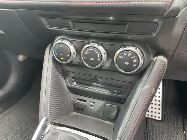 マツダ デミオ 富山県 2015(平27)年 7.4万km グレー ４ＷＤ／/マツダコネクトナビ／/フルセグＴＶ／/Ｂｌｕｅｔｏｏｔｈ／/ＤＶＤ再生／/ビルトインＥＴＣ／/クルーズコントロール／/ブラインドスポットモニター／/ヘッドアップディスプレイ／/衝突軽減ブレーキ／/ＬＥＤオートライト/ＬＥＤフォグライト
