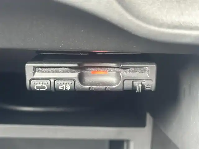 日産 ノート XVセレ +セーフ 愛知県 2015(平27)年 5万km ラディアントレッド 純正SDナビ　/レーンキープアシスト　/アラウンドビューモニター　/コーナーセンサー　/バックカメラ　/スマートキー　/自動防眩ミラー　/AAC/ETC