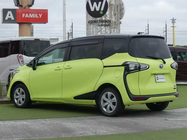 トヨタ シエンタ ハイブリッド X 愛知県 2020(令2)年 4.7万km ブラックマイカ/エアーイエロー 2トーン Toyota Safety Sense/・プリクラッシュセーフティ/・レーンディパーチャーアラート/・オートハイビーム/左パワースライドドア/右イージークローザードア/純正SDナビ/地デジTV/【CD再生機能　Bluetooth接続】/バックカメラ/ETC/HIDヘッドライト/ウインカーミラー/クリアランスソナー/スマートキー