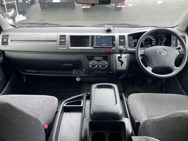 トヨタ ハイエース GL 福岡県 2012(平24)年 6.7万km ホワイト Panasonic製ナビ（CN-MW240D）/（AM/FM/CD/DVD/ワンセグTV）/片側スライドドア/ETC/後付けカーテン/電動格納ミラー/AC100V/ドアバイザー/オートライト/ABS/社外15インチアルミホイール/スペアキー×１/保証書/取扱説明書